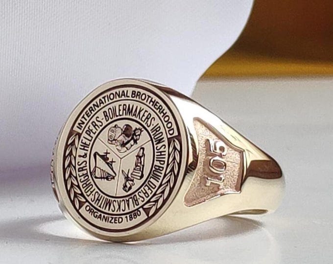 14K Gold Class Ring – Personalized Graduation Signet, Custom Engraved College Ring Gift