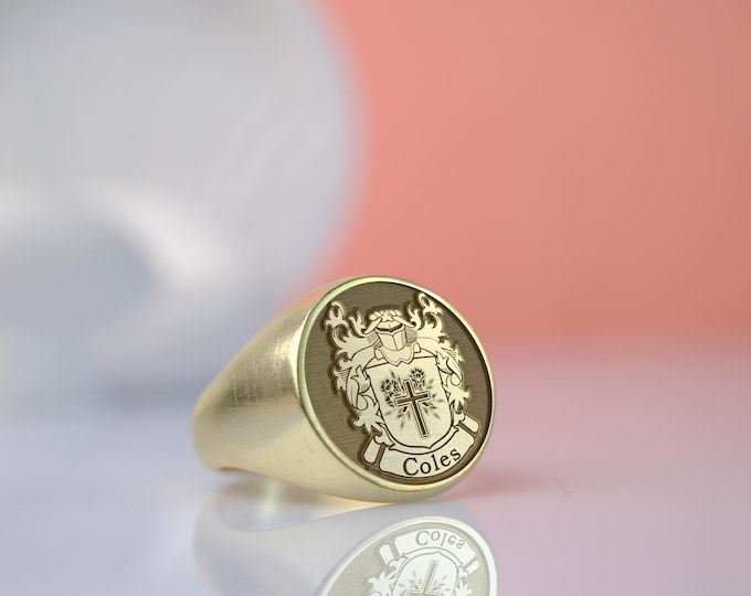 Custom Family Crest Signet Ring – Personalized Heritage Jewelry for Men & Women