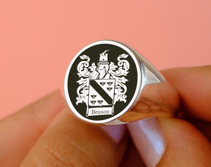 Custom Family Crest Signet Ring - Personalized Jewelry in Gold & Silver