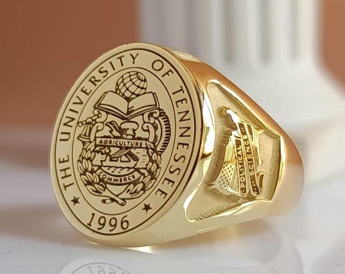 Custom Engraved Signet Class Ring – Gold, Silver Graduation Ring