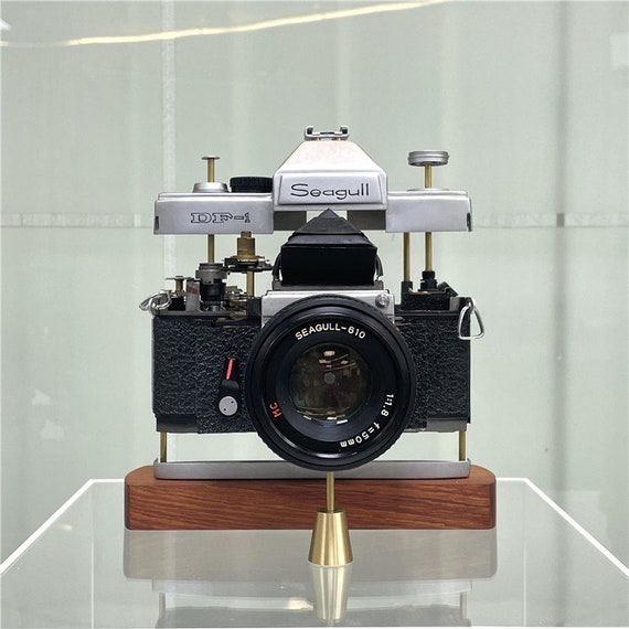 ヴィンテージ・フィルムカメラ 写真集「Retro Photo」 Vintage Disassembled Film Camera Art, Photography Enthusiast