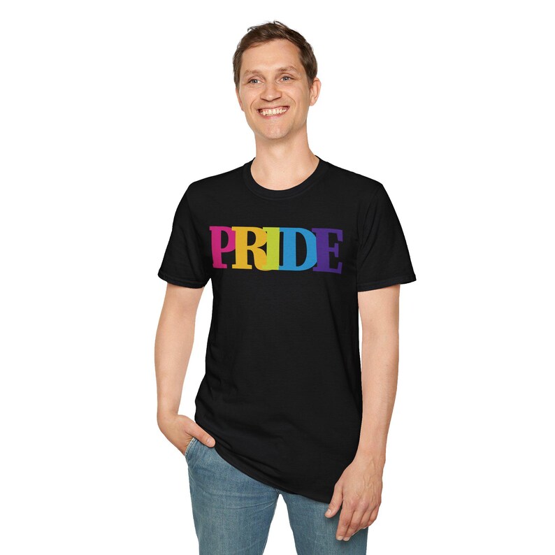 Colorful Pride T-Shirt: LGBTQ+ Unisex Softstyle Tee afbeelding 5