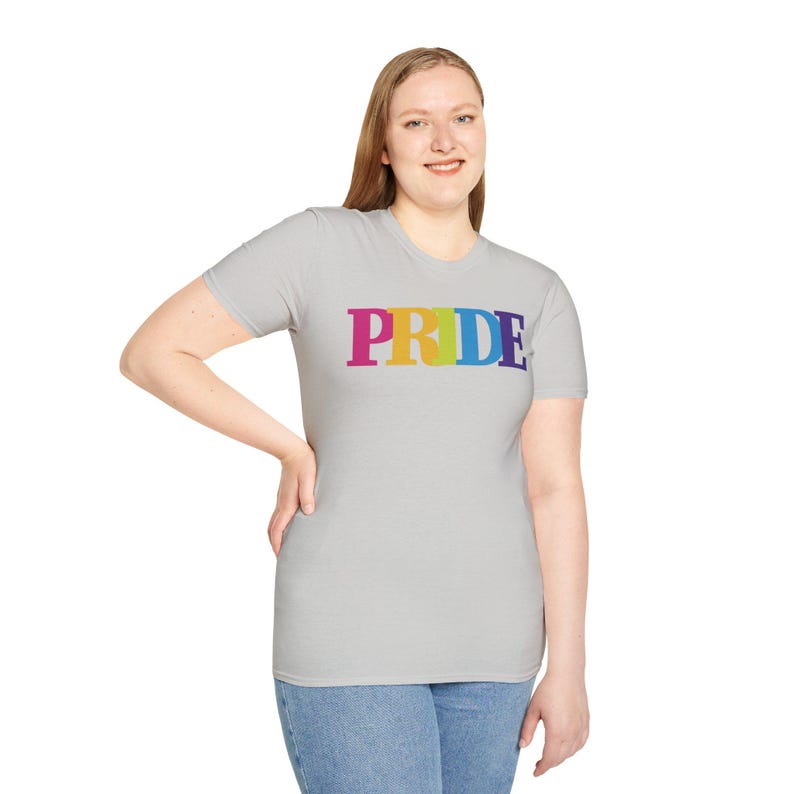 Colorful Pride T-Shirt: LGBTQ+ Unisex Softstyle Tee afbeelding 6