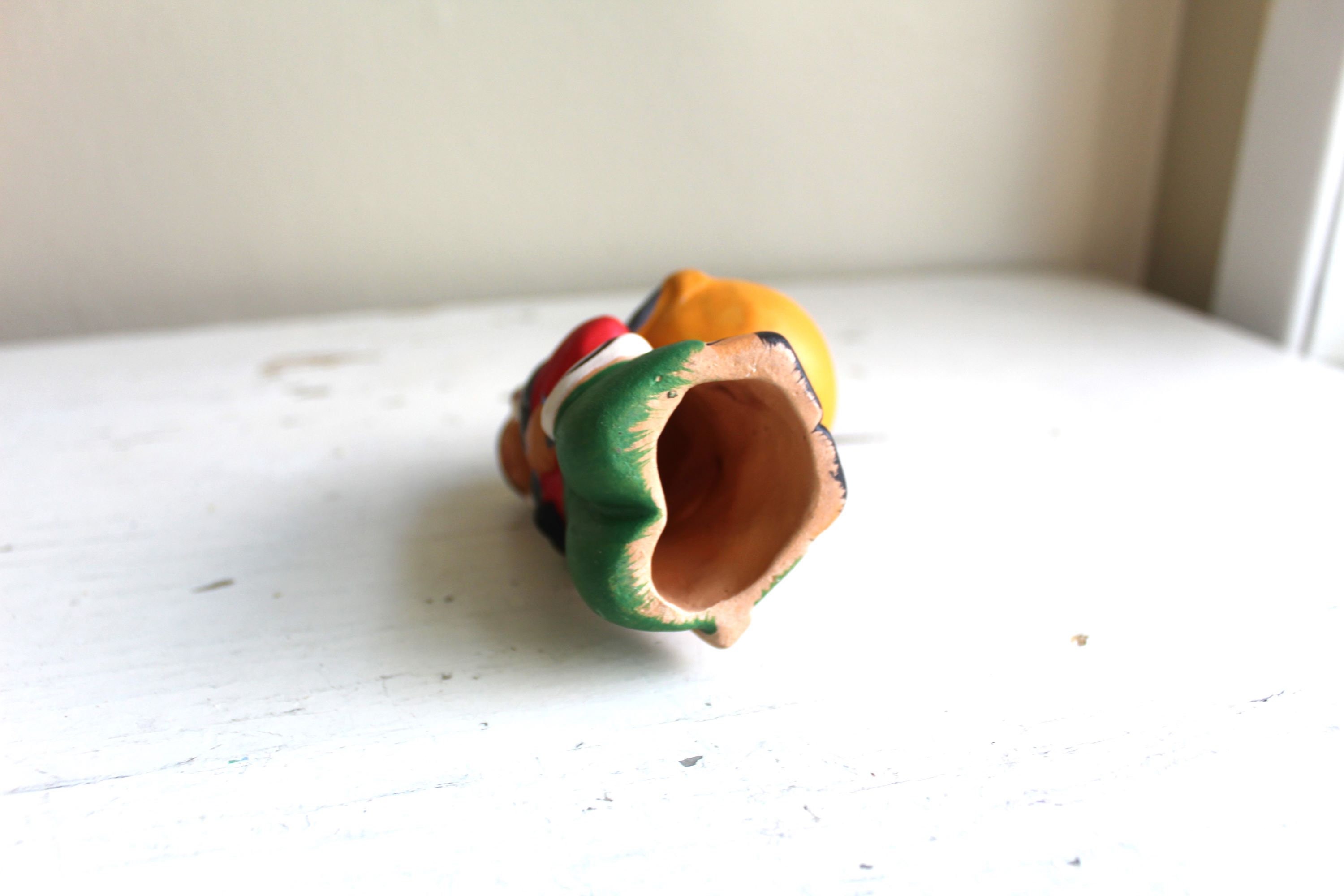 ペルーの鉱夫のキャンドルホルダー：手描きの陶器のお土産 - Etsy 日本