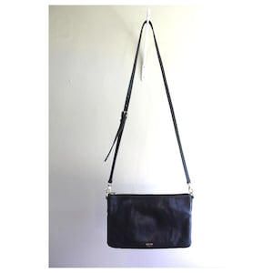 Preppy Classic : Fossil 1954 Geldbörse Schwarz Rindsleder Crossbody Bag Clip On Strap Handtasche 2 Pocket