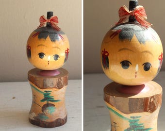 Vintage 1960s Japanese Folk Wooden Kokeshi Doll Hand Painted 5.5 in Tall Tourist Souvenir