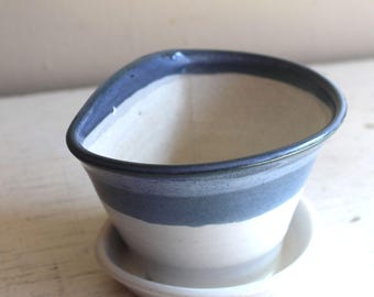 ヴィンテージの青と白の陶器ボウル - 6インチ - サイン入り - Etsy 日本