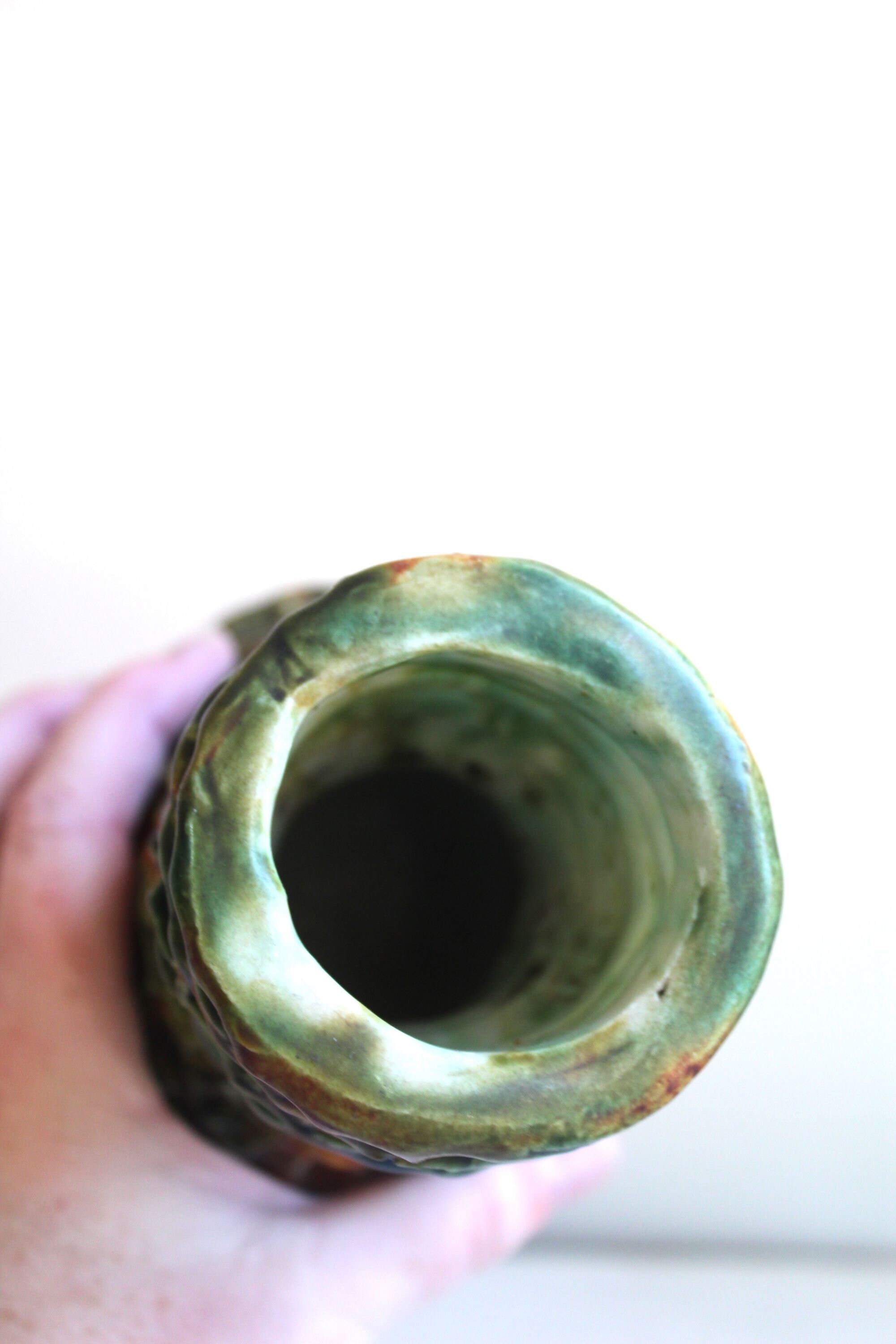 ヴィンテージハンドメイドアート陶器花瓶：オリーブグリーン＆オレンジ