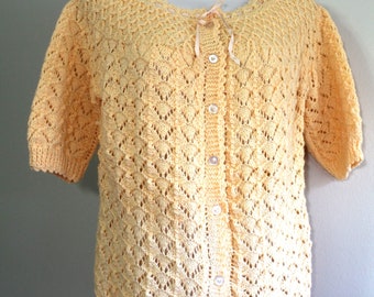 Vintage Womens size L Hand Knit Acrylic Peach Apricot Pointelle Sweater Cardigan Short Puff Sleeve