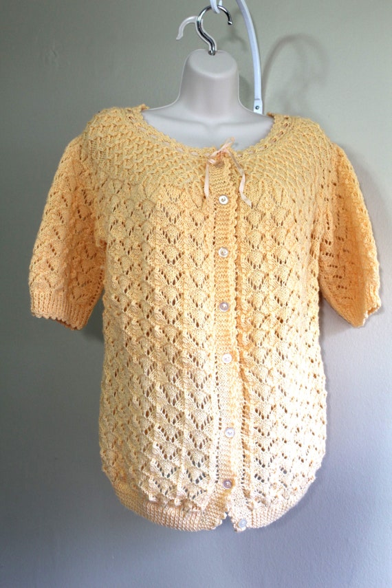 L Vintage Hand Knit Acrylic Peach Apricot Pointell