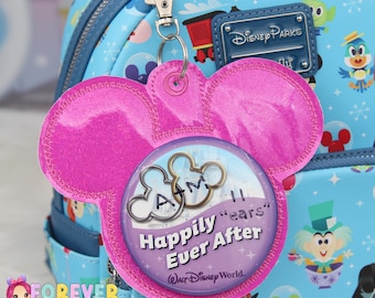 Llavero con base de ratón de vinilo rosa brillante para botones de celebración de 7,6 cm (3") - Porta insignias bordado - Adorno para mochila - Accesorio para parques temáticos
