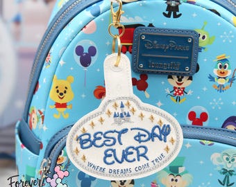 Tasbedeltje 'Best Day Ever', sleutelhanger voor parktas, rugzakbedeltje voor Disney-trip, geborduurd sleutelhangertje, magisch cadeauaccessoire