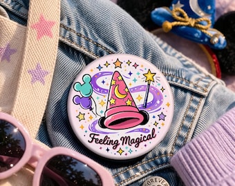 Przycisk „Czujemy magię” – świętowanie, Przycisk „Kapelusz czarodzieja” Disneya, Przycisk „Park Disneya”, Przycisk „Strój Magic Kingdom”, Przycisk „Wycieczka Disneya”