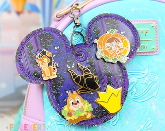 Haunted Mansion Pin Trading Keychain | 5 Pin Holder | Purple Wallpaper Bag Charm | Spooky Disney Gift | Halloween Park Pin Display