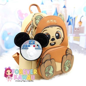 R2D2 Mouse Ears Holder Keychain – Galaxy Hat Holder | Sunglasses Holder | Star Wars Ear Holder | Mouse Ears Headband Holder