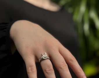 Sterling Silver Cat Ring – Witchy Familiar Energy Psychic Talisman