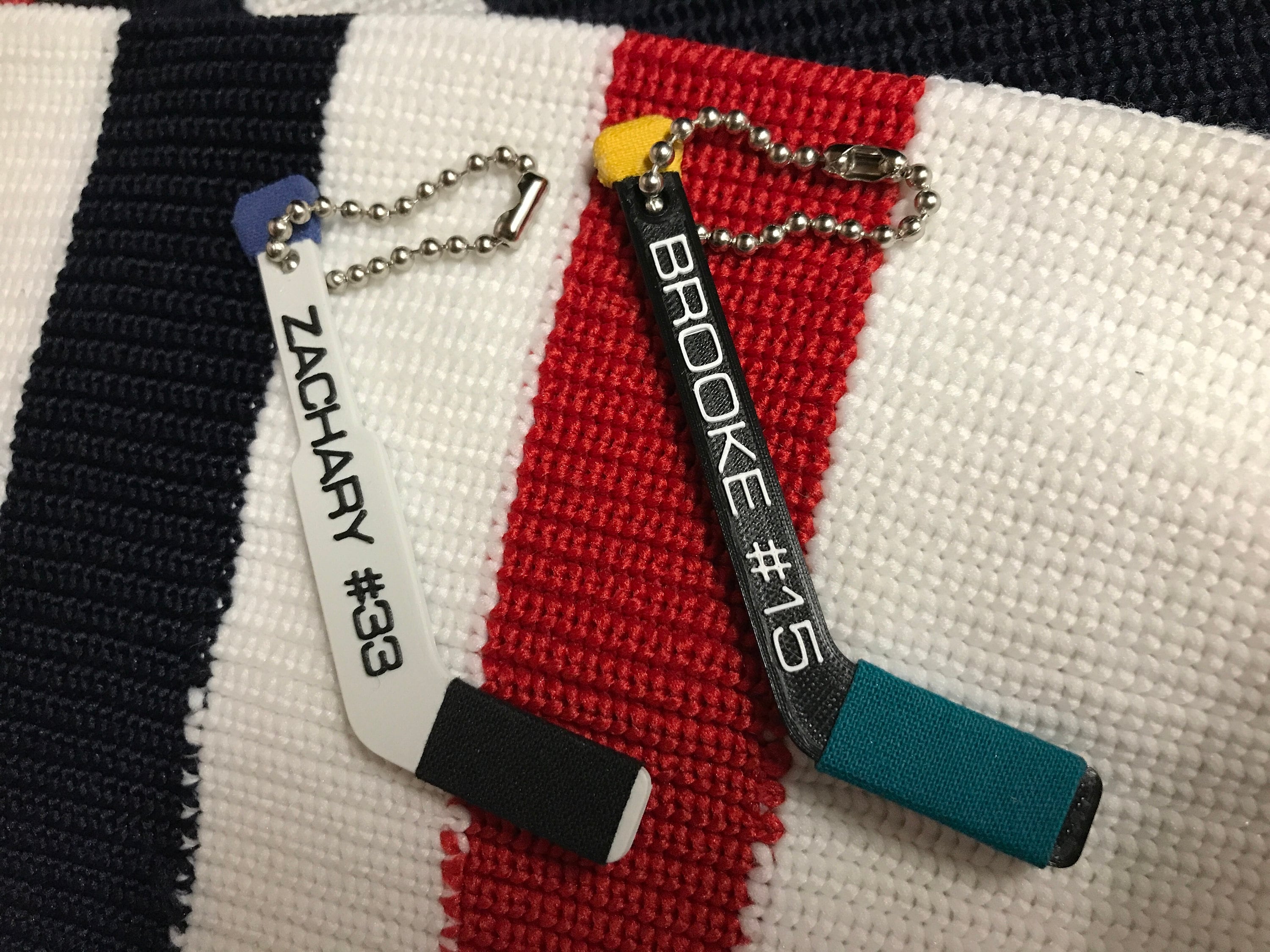 ❤️Buy 2 FREE SHIPPING❤️|Personalized Tiny Hockey Stick Keychain, Keepsake or Gift