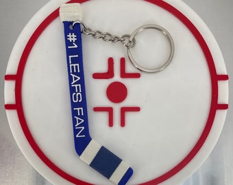 Personalized Maple Leafs Hockey Stick Keychain: Double-Sided Name Tag