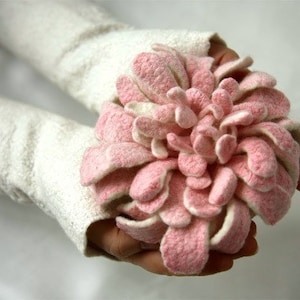 Flower Brooch Hand felted Dahlia White and Pink Large flower brooch image 1