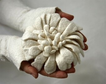Felted Brooch - Hand felted Dahlia Flower Brooch - White Gift guide