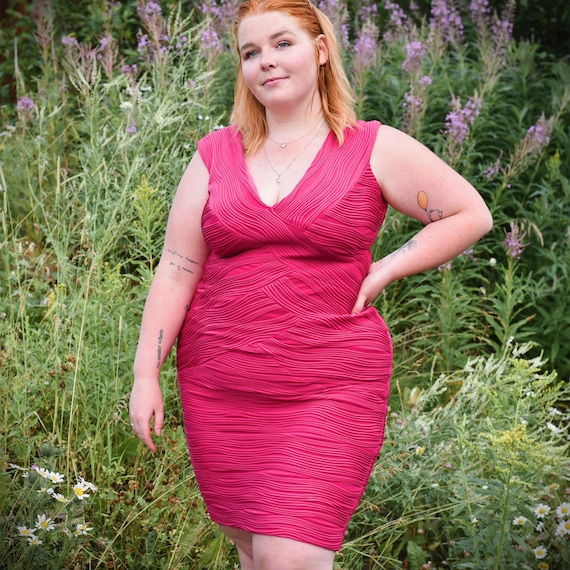Vintage Hot Pink Ruched Bodycon Dress - Women's Size L/12 Vintage Hot Pink Ruched Bodycon Dress - Women's Size L/12