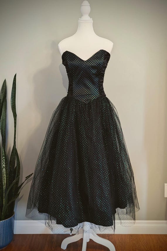 Polka dot prom dress hotsell