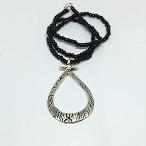 Collier pendentif croix touareg - Bijoux amazighs berbères marocains faits main, style tribal ethnique du Sahara