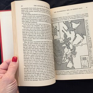 1956 The Outline of History by HG Wells image 6