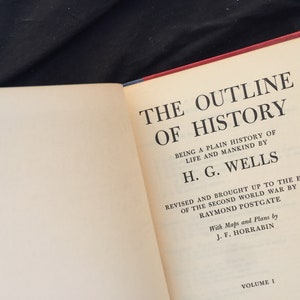 1956 The Outline of History by HG Wells image 1