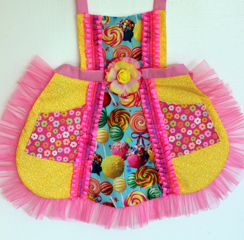 baking apron Girls apron Cake Pops and Candy Apron toddler apron