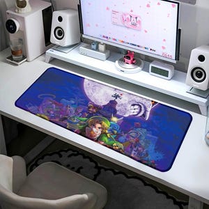 Zelda XXL Mouse Pad: Hyrule Gaming Desk Mat (80x30 cm)