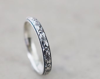 Sterling Silver flower band ring, narrow antiqued silver, stacking