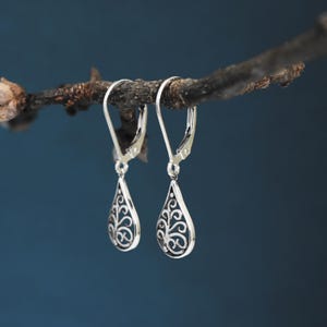 Petite Sterling Silver Filigree Teardrop earrings, SMALL lever-back dangles, nature inspired jewelry