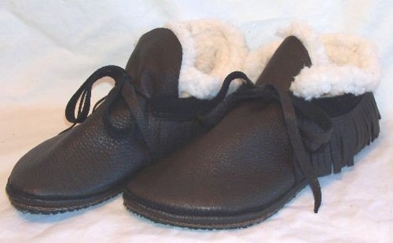Mocassins avec amovible en polaire doublure chaussures en cuir sur mesure fait à la main par Debbie cuir à franges en cuir | Durable
Mocassins Mocassins Mocassins avec amovible en polaire doublure chaussures en cuir sur mesure fait à la main par Debbie cuir à franges en cuir | Durable
6d4577