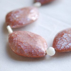 Rose pink shell necklace/mother of pearl necklace/seashell necklace/large necklace/sea shell jewelry/gift for her/gift for wife/birthday