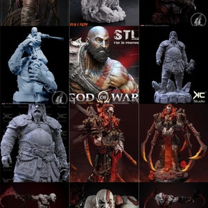 Könnte beinhalten: Eine Collage detaillierter Figuren von Charakteren aus der Videospielserie "God of War". Die Figuren befinden sich in verschiedenen Posen, einige halten Waffen wie Äxte und Schwerter. Die Farbpalette umfasst Grautöne, Rot und Braun.