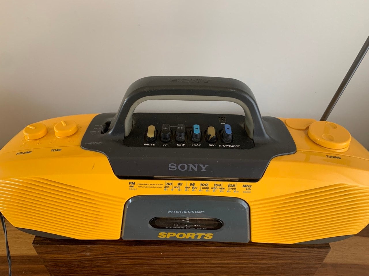 ラジオ・コンポ SONY SPORTS RADIO SONY SPORTS BOOMBOX Classic Yellow - Etsy