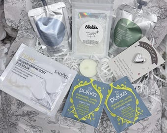 Mother's Day Personalized Grey Spa Gift Box – Self-Care Pamper Hamper, Hug in A Box