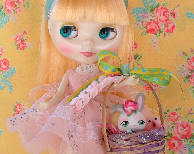 Vintage Easter Basket With Cute Bunny Toy...ooak Etsy