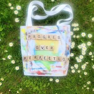Tote Progress Over Perfection, regalo motivacional para artistas, profesores, estudiantes, bolsa reutilizable inspiradora, pintura al óleo y bolsa con estampado de letras