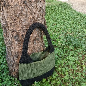 crochet hand bag
