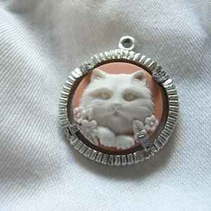 Vintage Cat Pendant