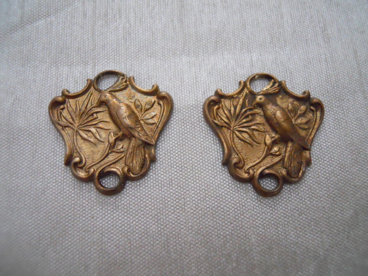 Vintage  Brass Bird Connectors Charms