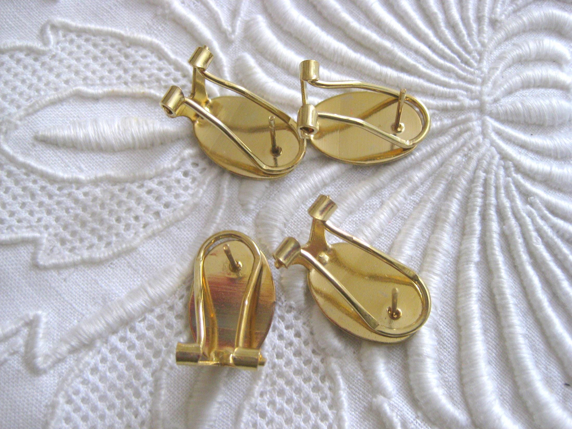 Boucles D'oreilles Clips Vintage Dorées Avec Cabochon Violet Années 80 - Bijou Fantaisie Rétro
