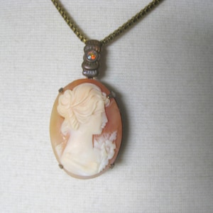 Antique Vintage Carved Italian Shell Cameo Necklace