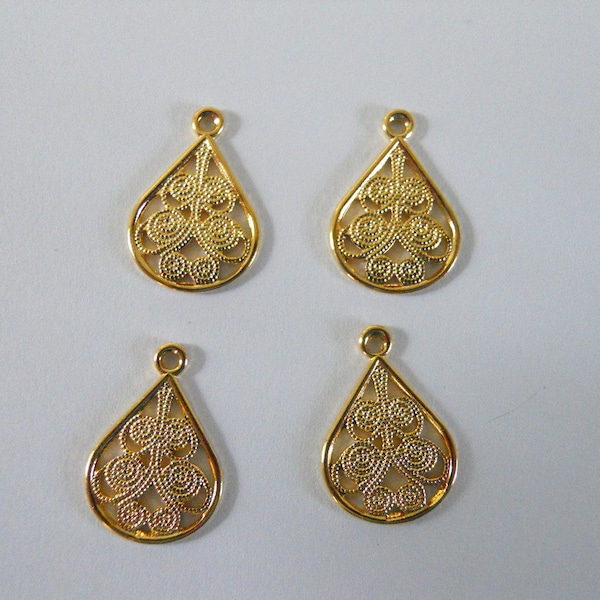 4 Vintage Gold Filigree Drop Findings