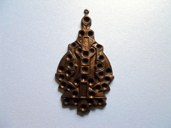 Vintage Brass Carved Stamping Findings Jewelry Supplies 1 piece 18V10
