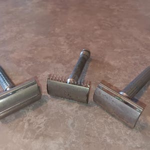 Vintage Gillette & Schick Razor Lot - Razor Collector Set