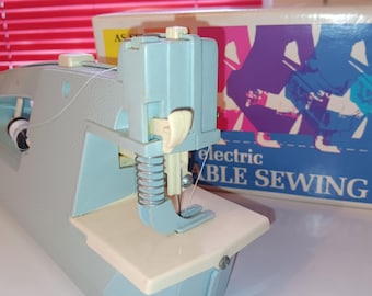 Vintage Ronco Portable Sewing Machine – Battery Operated
