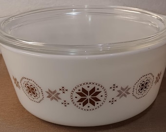 Vintage Pyrex Town & Country Casserole Dish with Lid ' Vintage Pyrex Casserole Dish with Lid